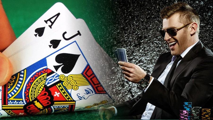 Learning Online Blackjack Strategies for Online Casino Use