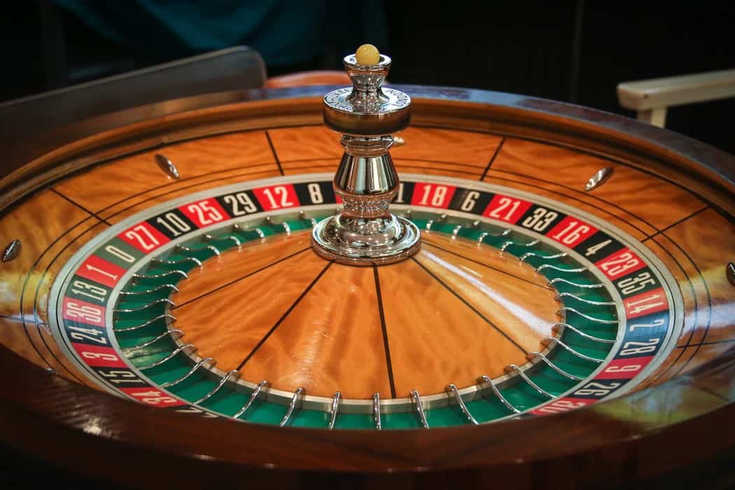 Bitcoin Casinos and Blockchain: Adding Trust to Online Gambling 1 word image