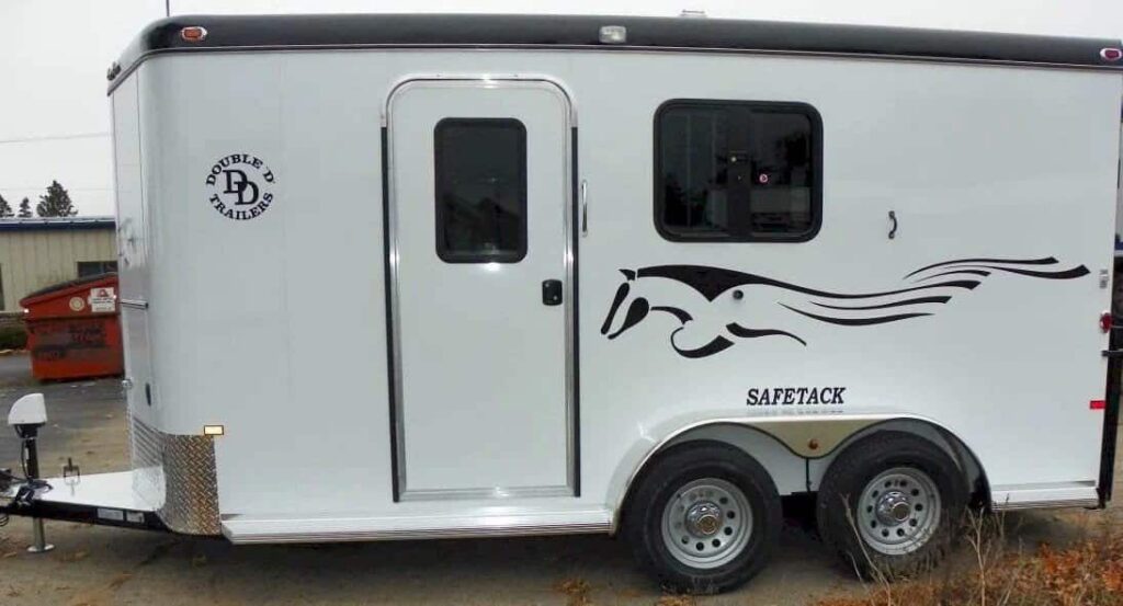 10 Best Horse Trailers For Racing Horses