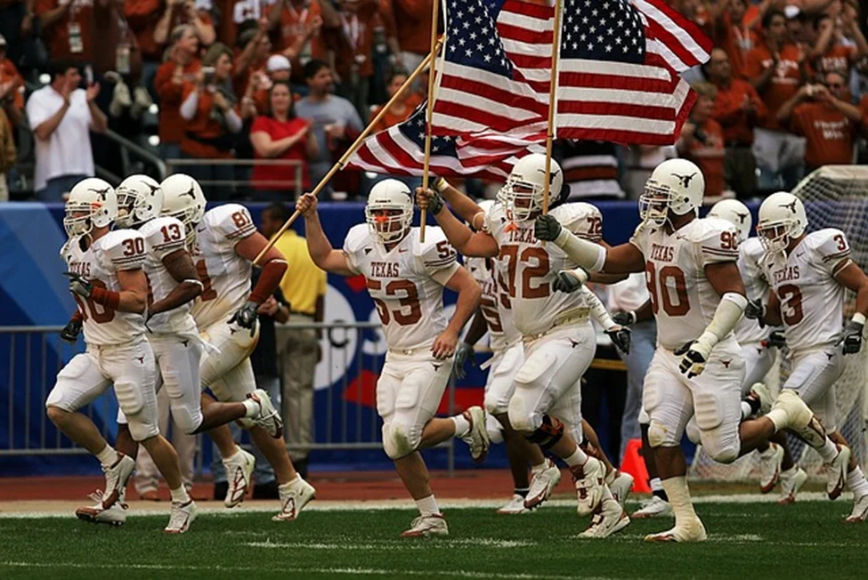 Essentials to Know About the Structure of College Football 3 Structure of College Football