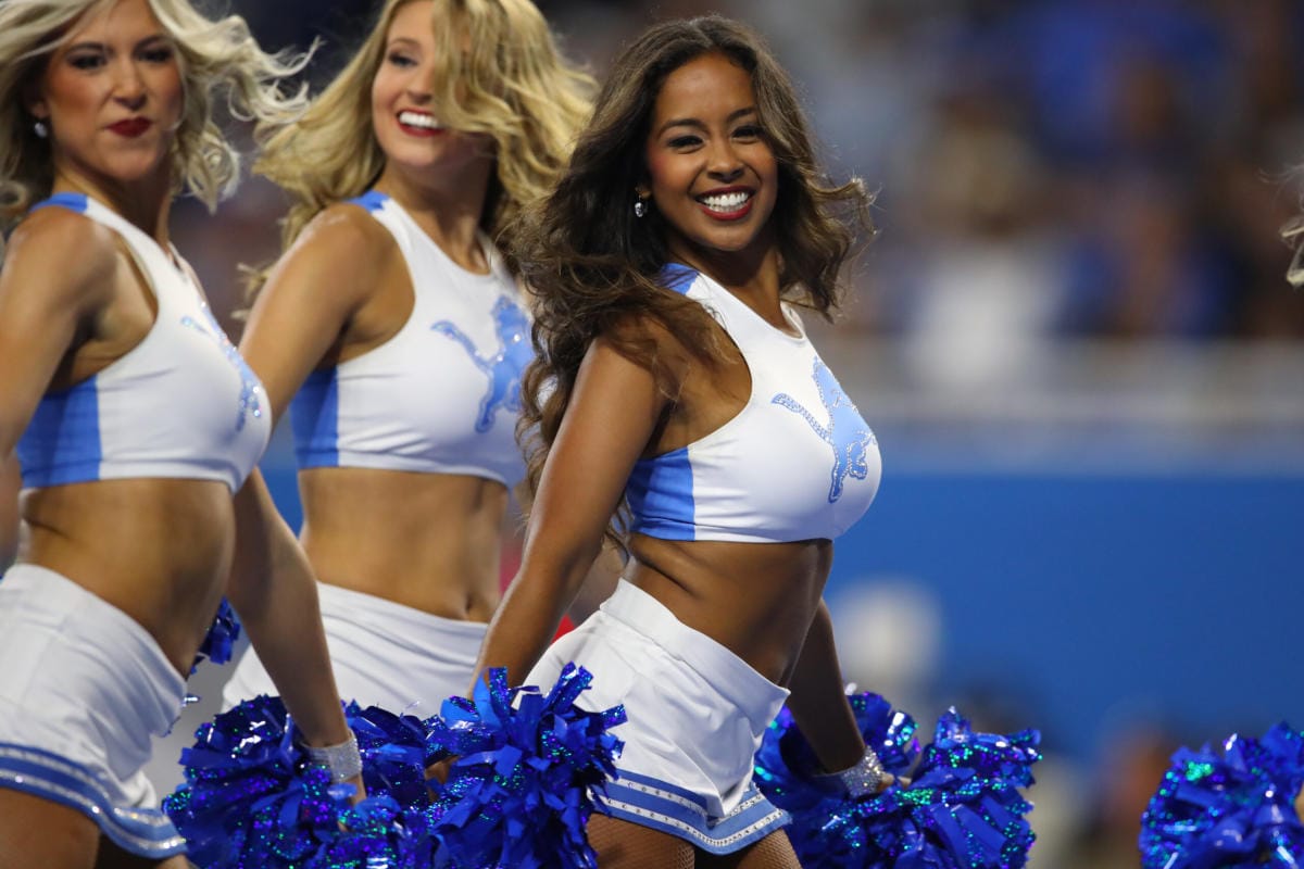 Detroit Lions Cheerleaders: Seductive Outfit Choices that Electrify the Crowd 1 Detroit Lions Cheerleaders