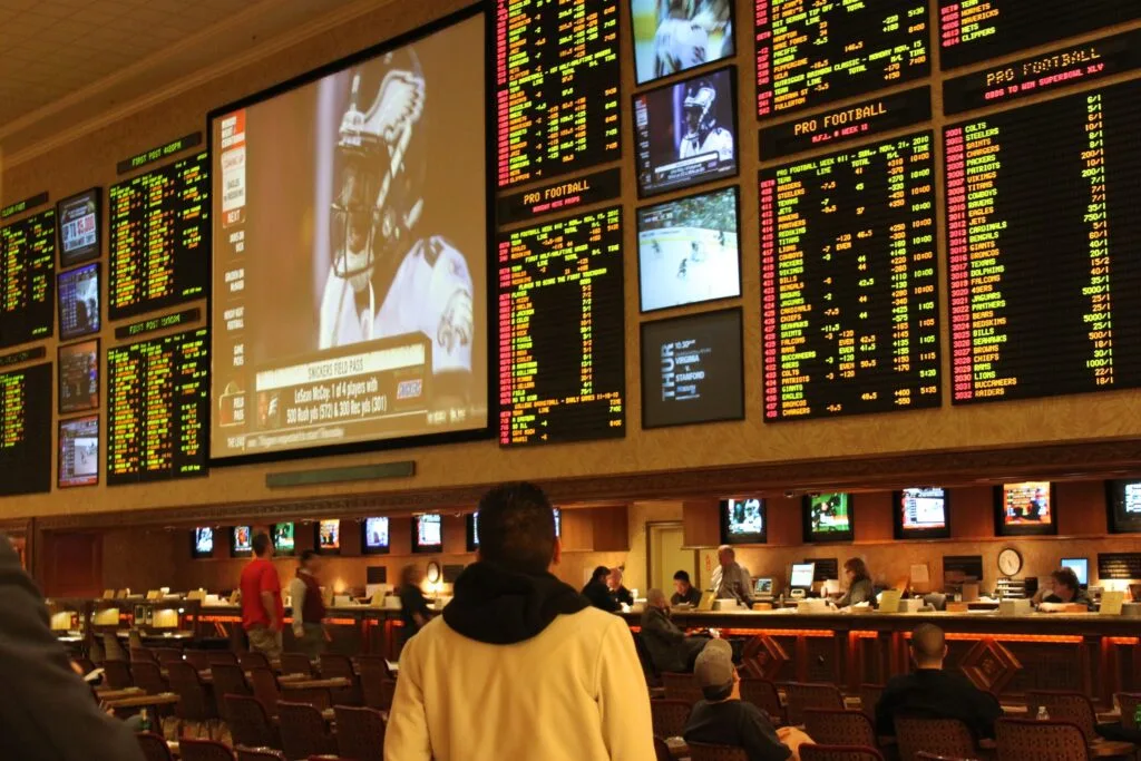 Understanding the Point Spread in Sports Betting: Tips and Examples 19 Las Vegas sportsbook