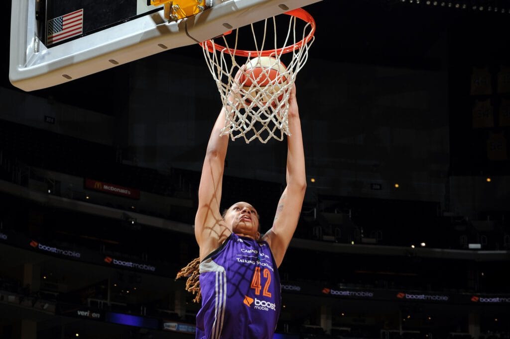 How Many Dunks In WNBA History? The Story Of Women Who Soar