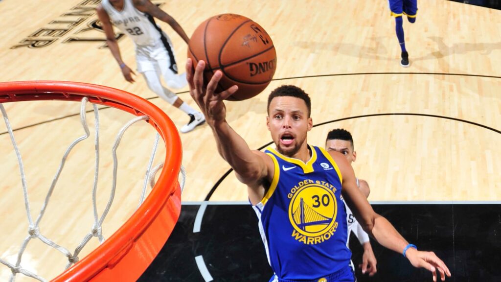 104847301 Gettyimages 869615186 Stephen Curry