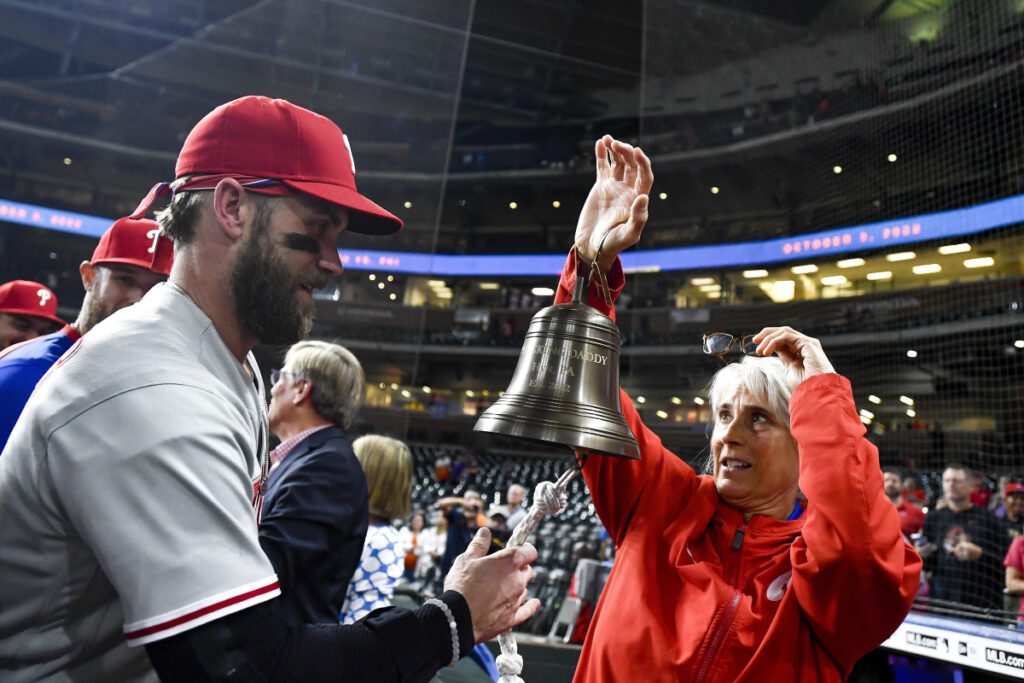 Phillies Bell1