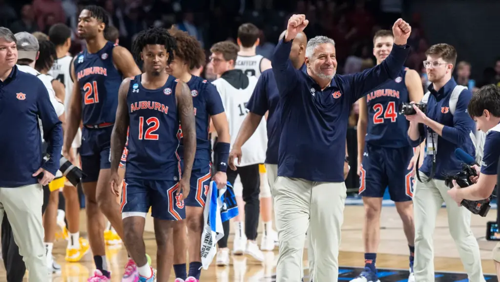 Can Auburn Dominate March Madness This Year? Predictions and Expectations 8 c9d84eb5 1a96 4c15 9da2 1d6b6d356f0d 20230316 jc MBBAuburnIowa 41