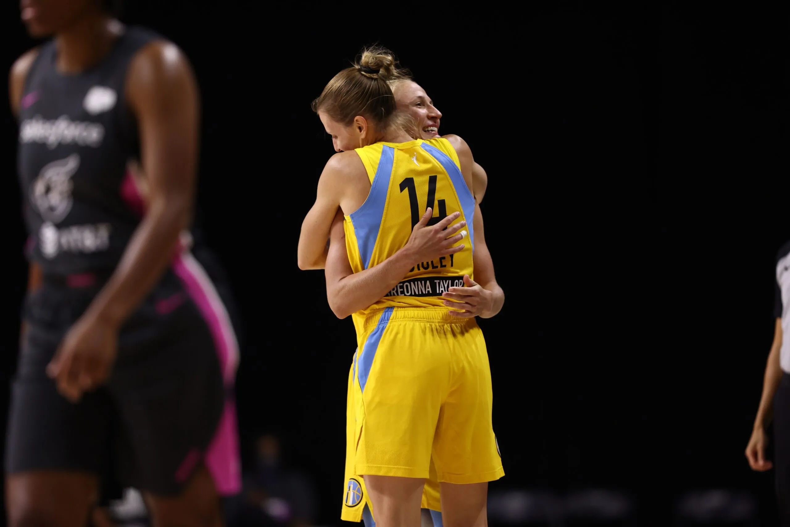 Allie Quigley Retirement: What It Means for the Chicago Sky and the WNBA 1 Allie Quigley Retirement
