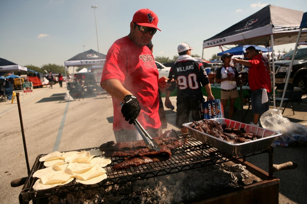 Ultimate Tailgate Guide: Food, Games, and Pre-Event Experiences 1 Tailgate Guide